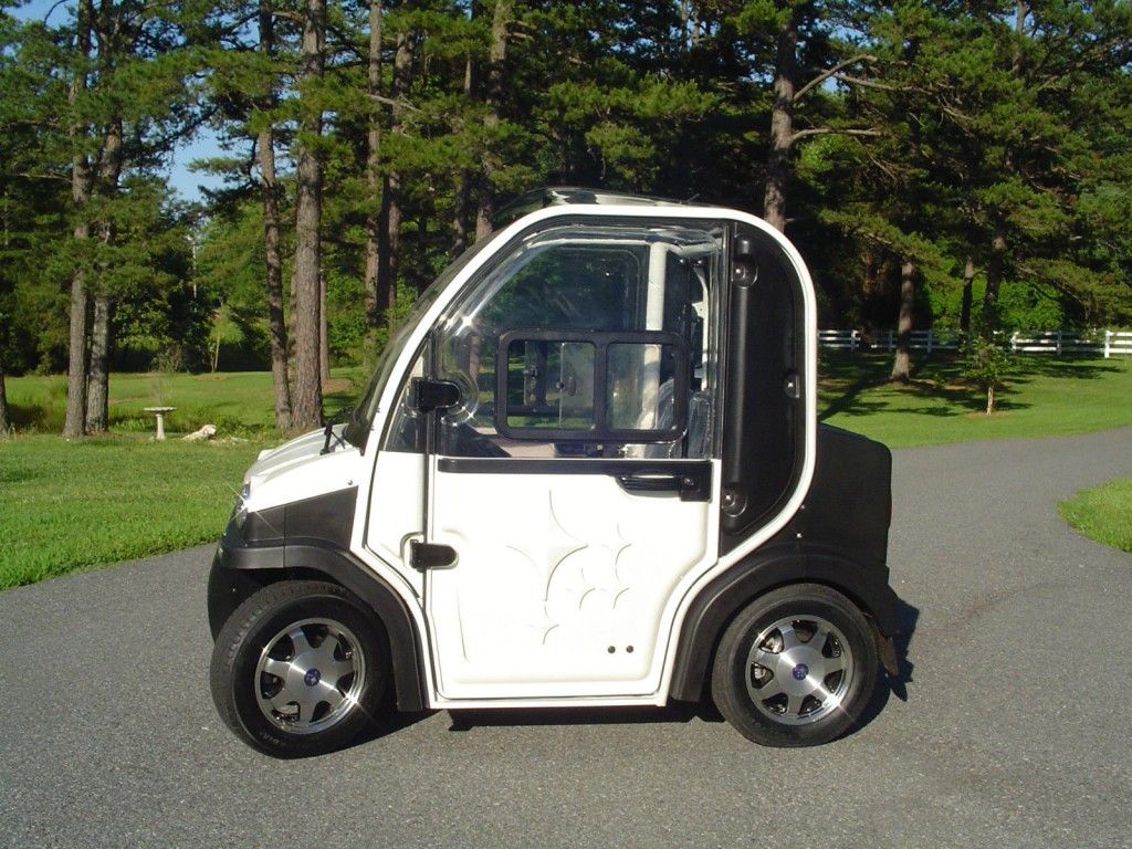 2014 Massimo “Urbee” Electric Car