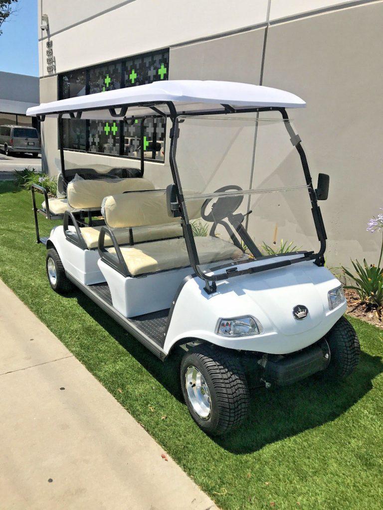 New 2017 White Evolution Golf Cart Carrier