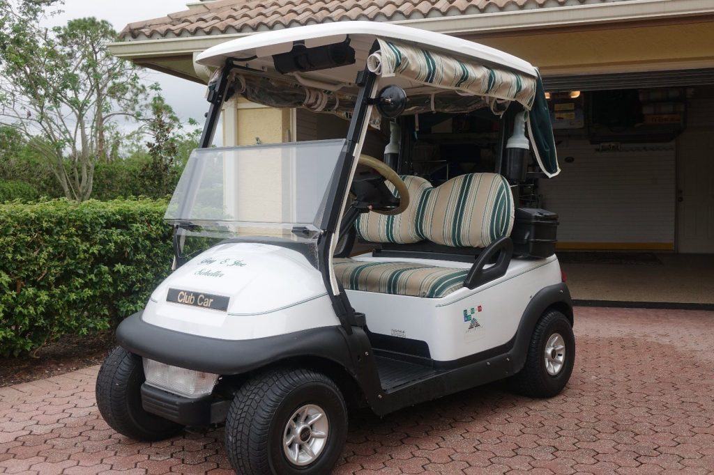Lightly used 2006 Club Car Precedent golf cart