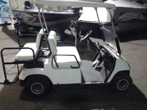 great shape 2004 Yamaha golf cart for sale