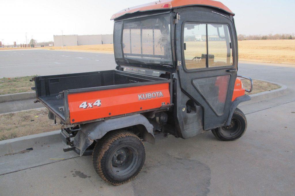 working condition 2005 Kubota RTV golf cart