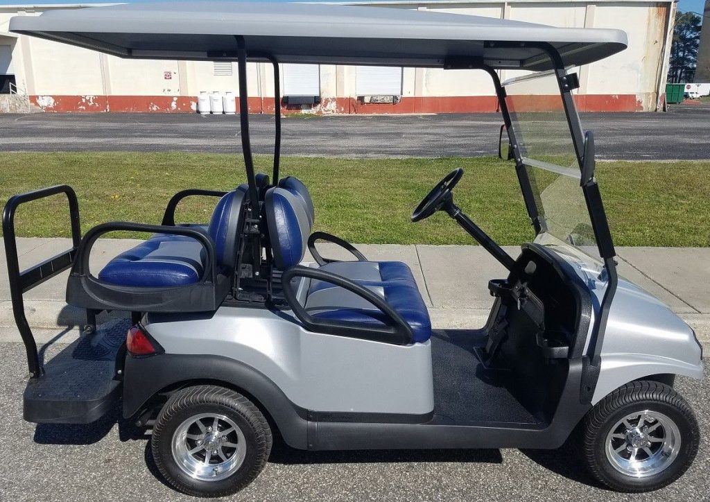mint shape 2011 Club Car Precedent Golf Cart