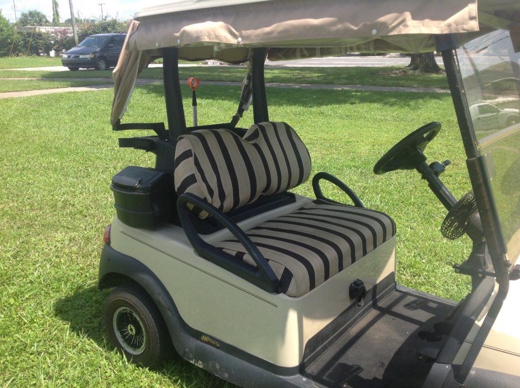 drives good 2005 Club Car Precedent golf cart