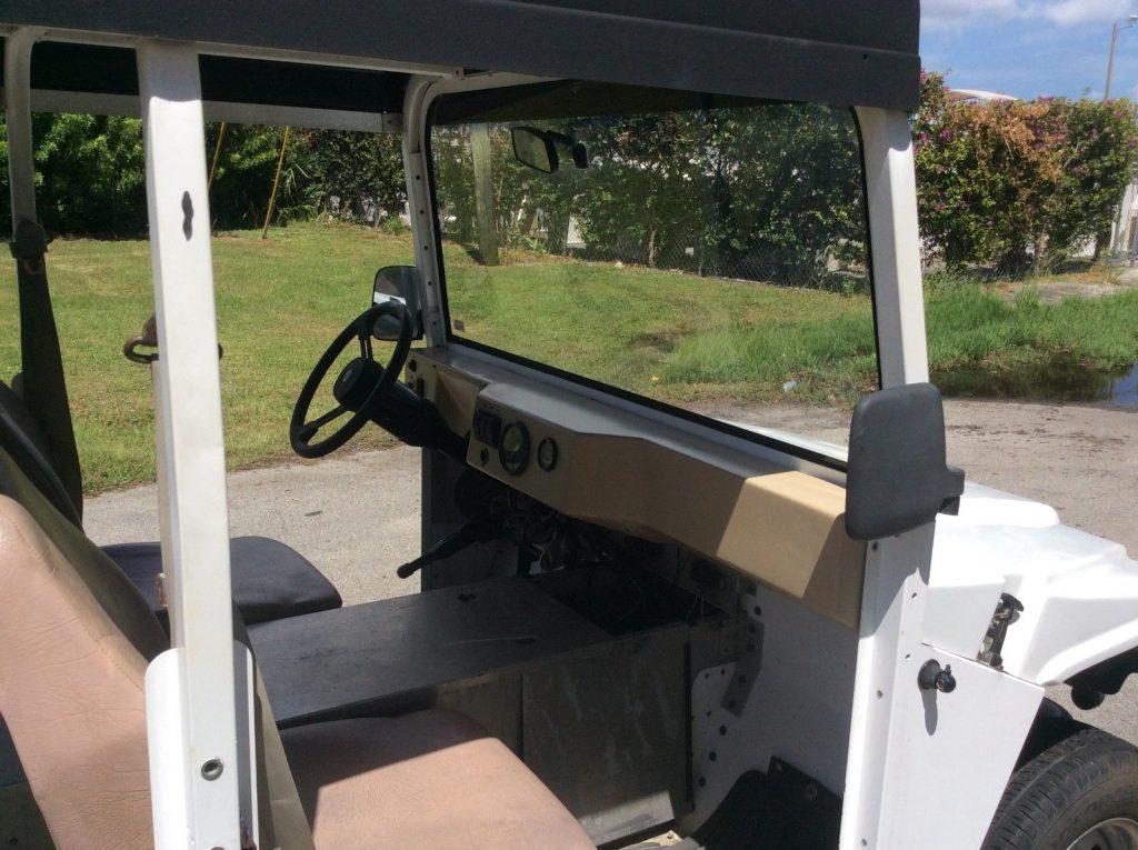 great shape 2005 Eride Hummer limo golf cart