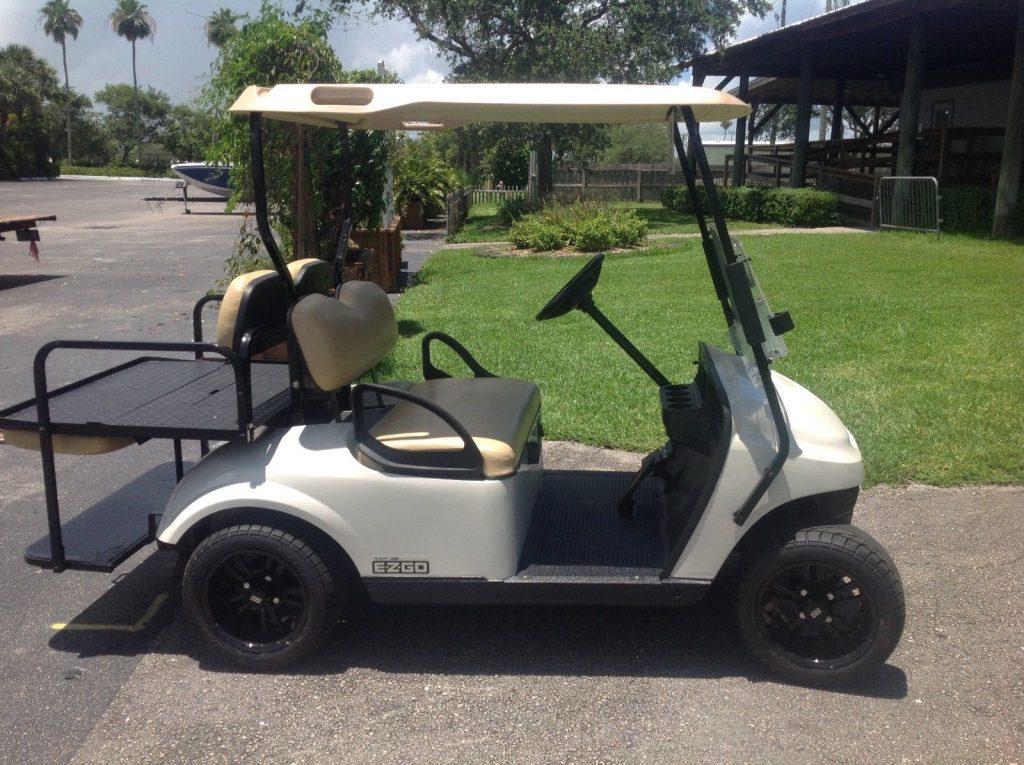 very nice 2014 EZGO golf cart
