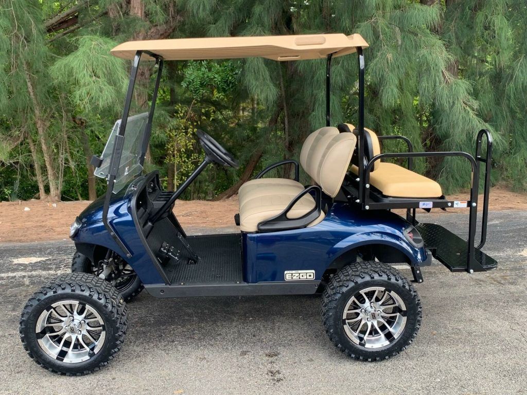 very nice 2017 EZGO golf cart