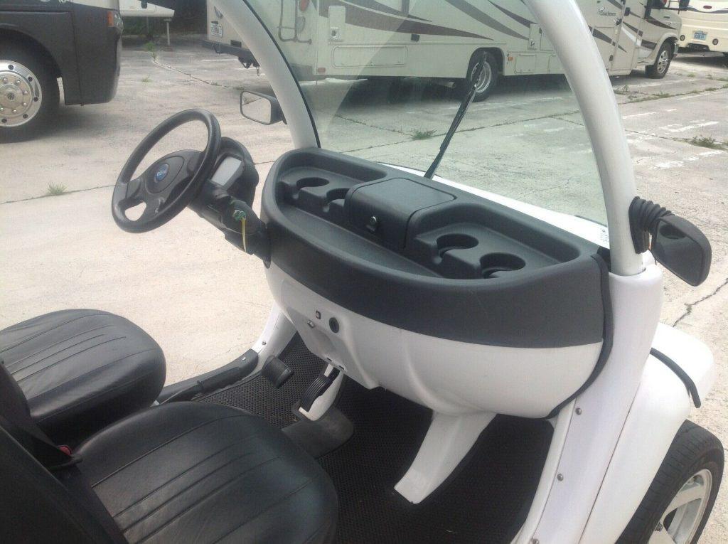 great shape 2015 Polaris Gem E6 Utility golf cart