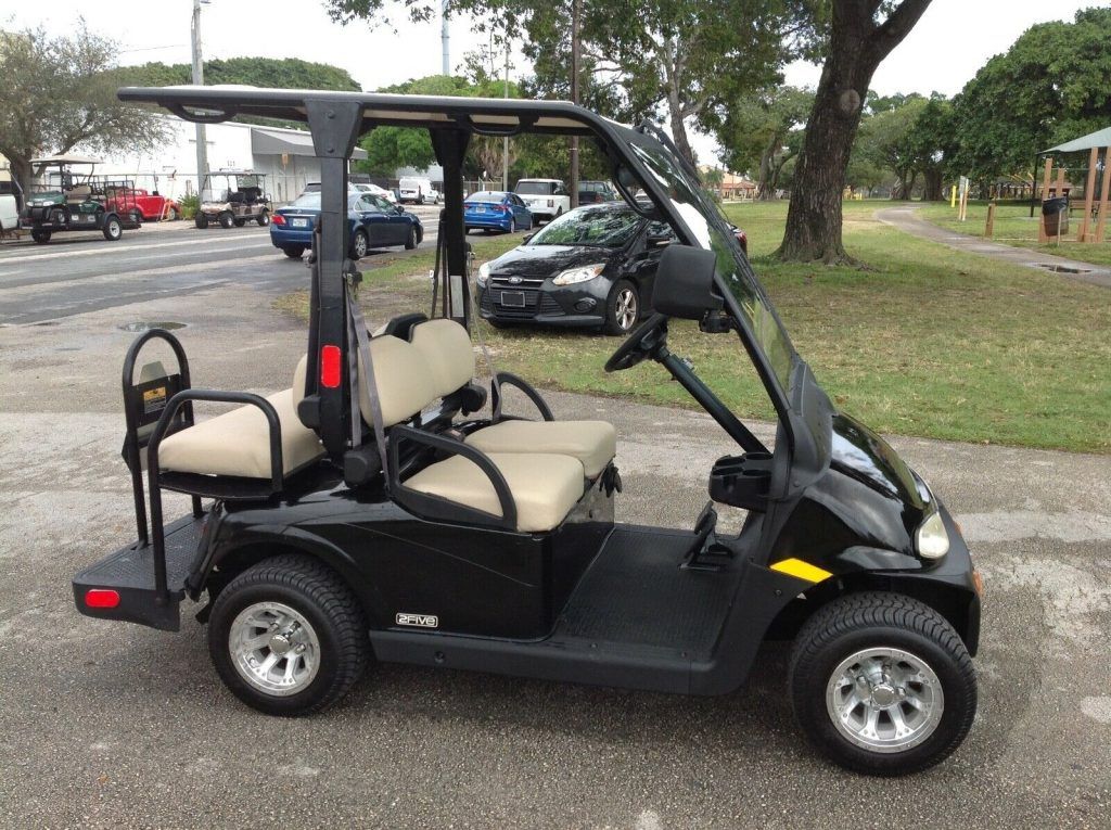 clean 2012 EZGO golf cart