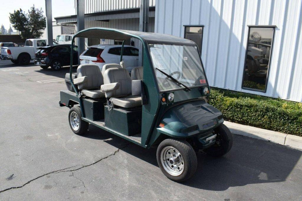 solid 2014 Columbia Parcar Golf Cart