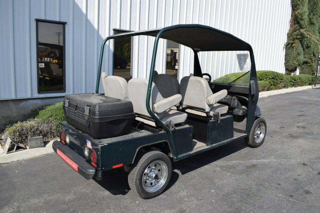 solid 2014 Columbia Parcar Golf Cart