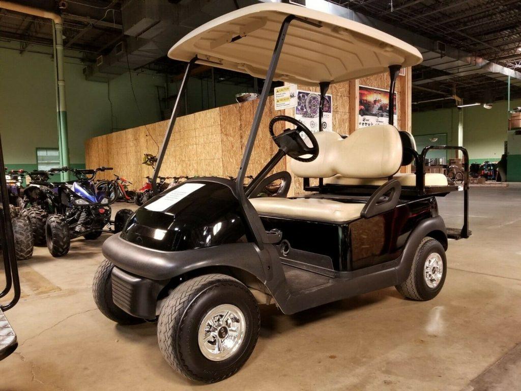 Newly Reconditioned 2010 Club Car Golf Cart