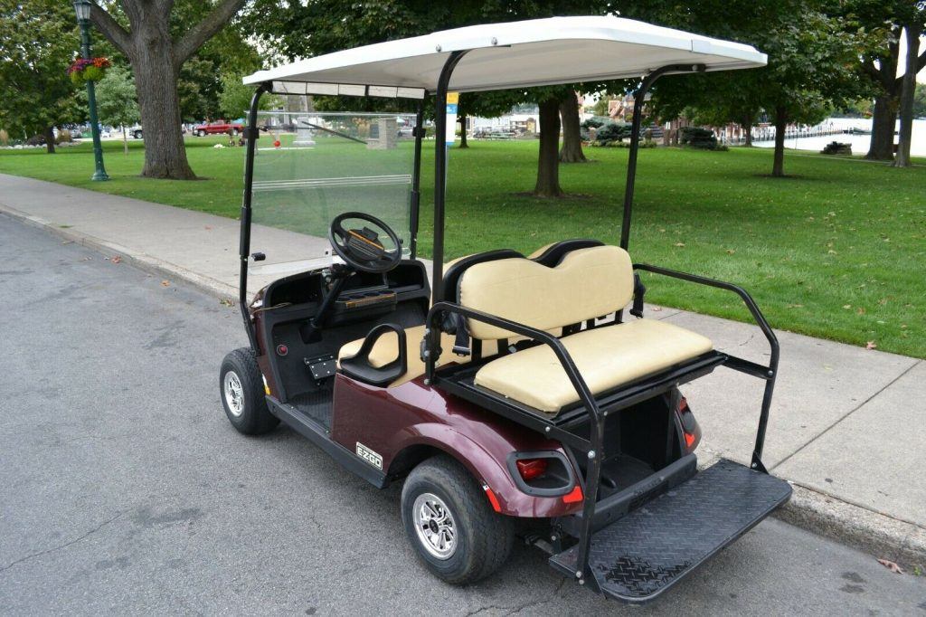 well serviced 2017 EZGO Golf Cart