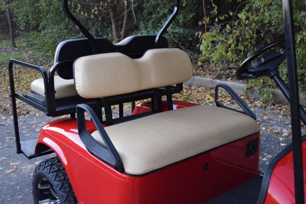 very nice 2010 EZGO Electric Golf Cart