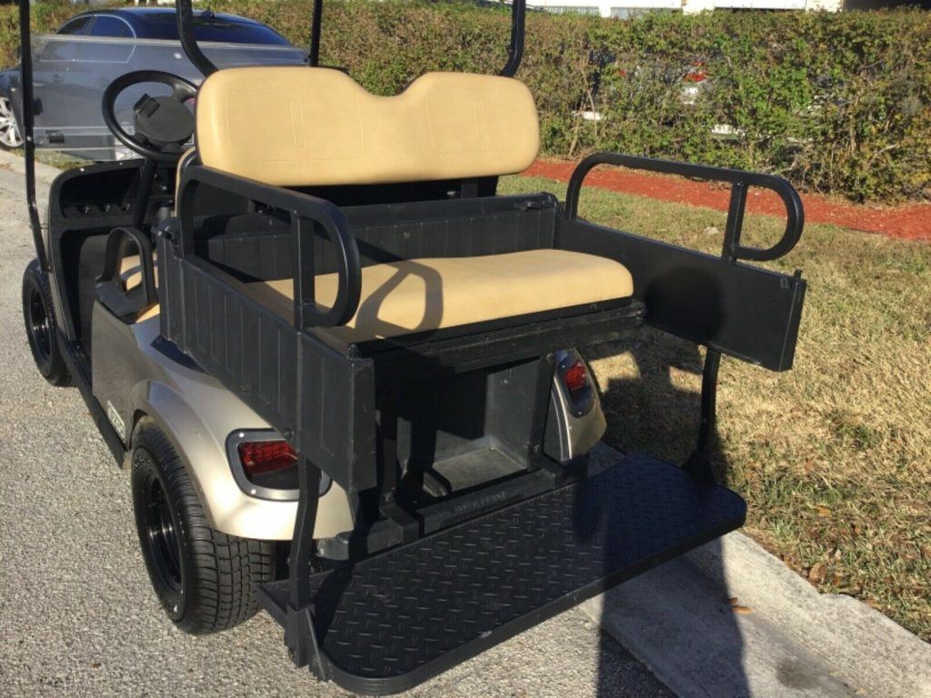 2016 EZGO txt golf cart [has lots of power]