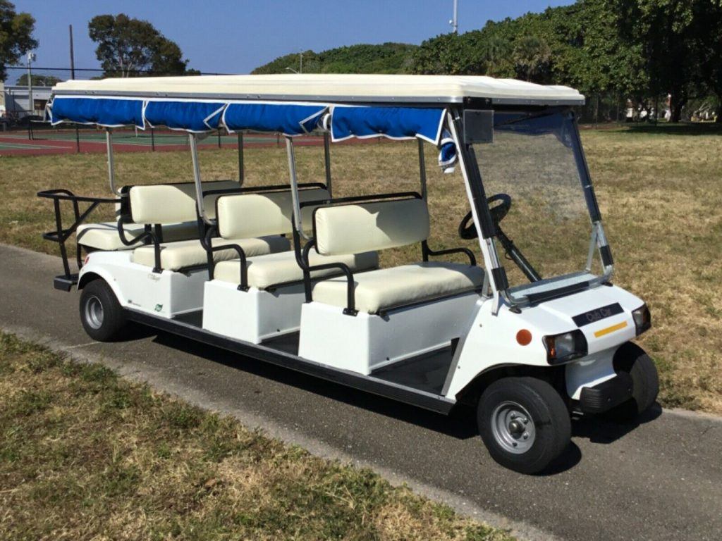 2017 Club Car Villager golf cart [equipped with full enclosure]