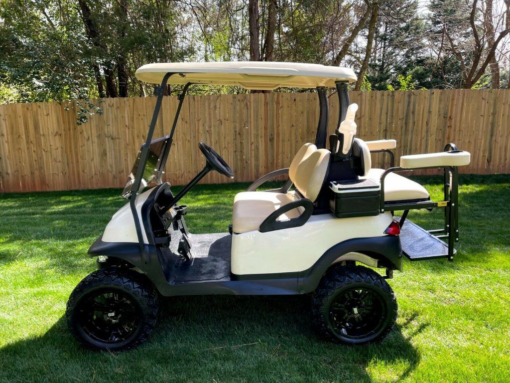 2018 Club Car Precedent golf cart [recently serviced and garage kept]