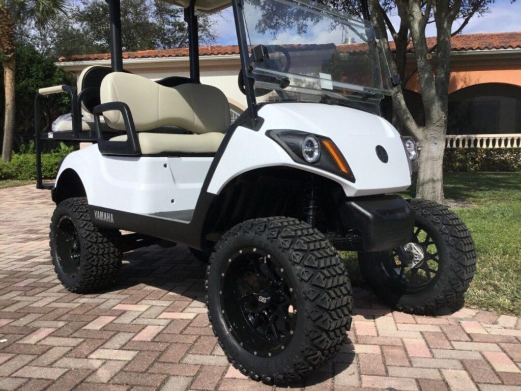 2018 Yamaha Drive golf cart [excellent shape and new parts]