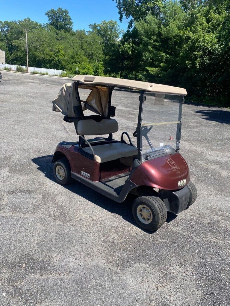 2015 EZGO Golf cart [good batteries]
