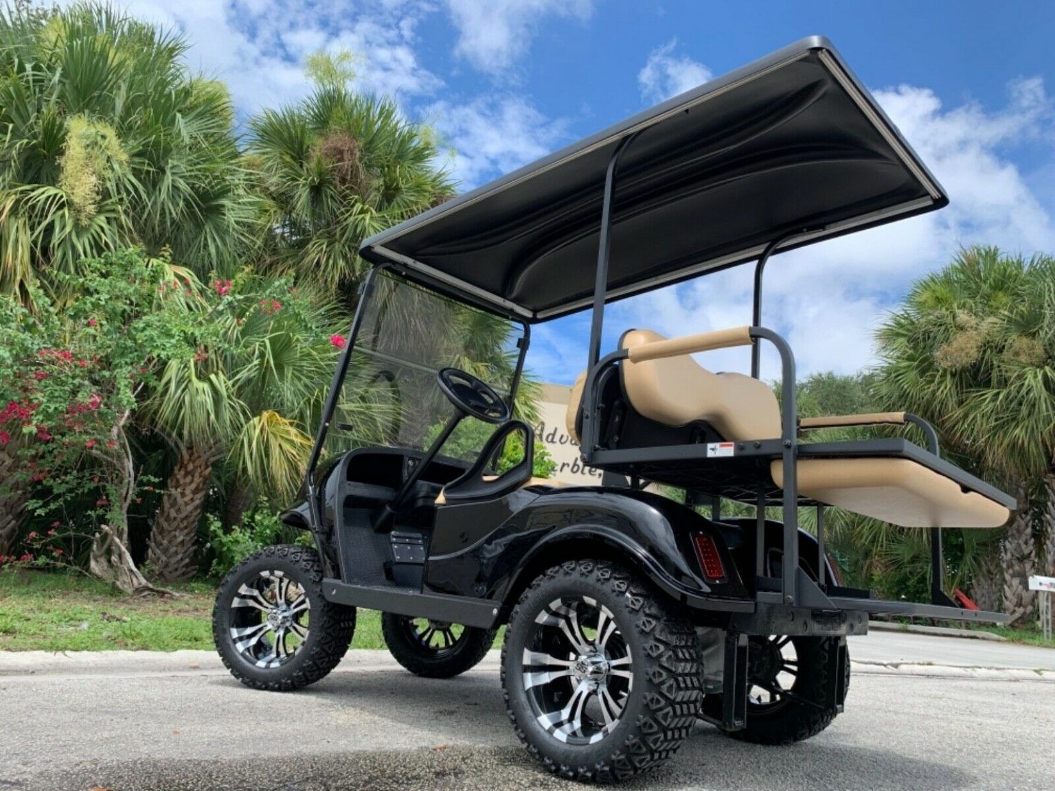 2017 EZGO golf cart [many new parts] for sale