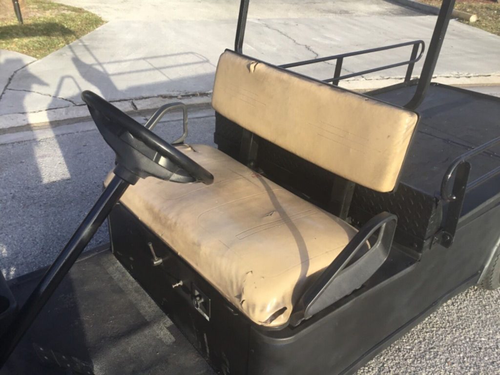 2005 EZGO golf cart [long bed]