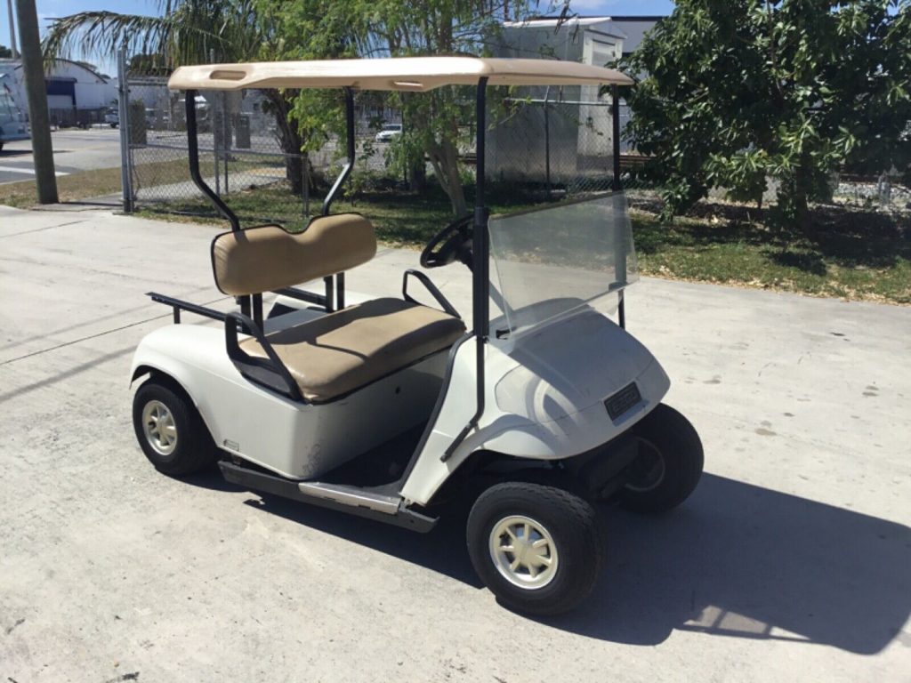 2010 EZGO golf cart [needs service]