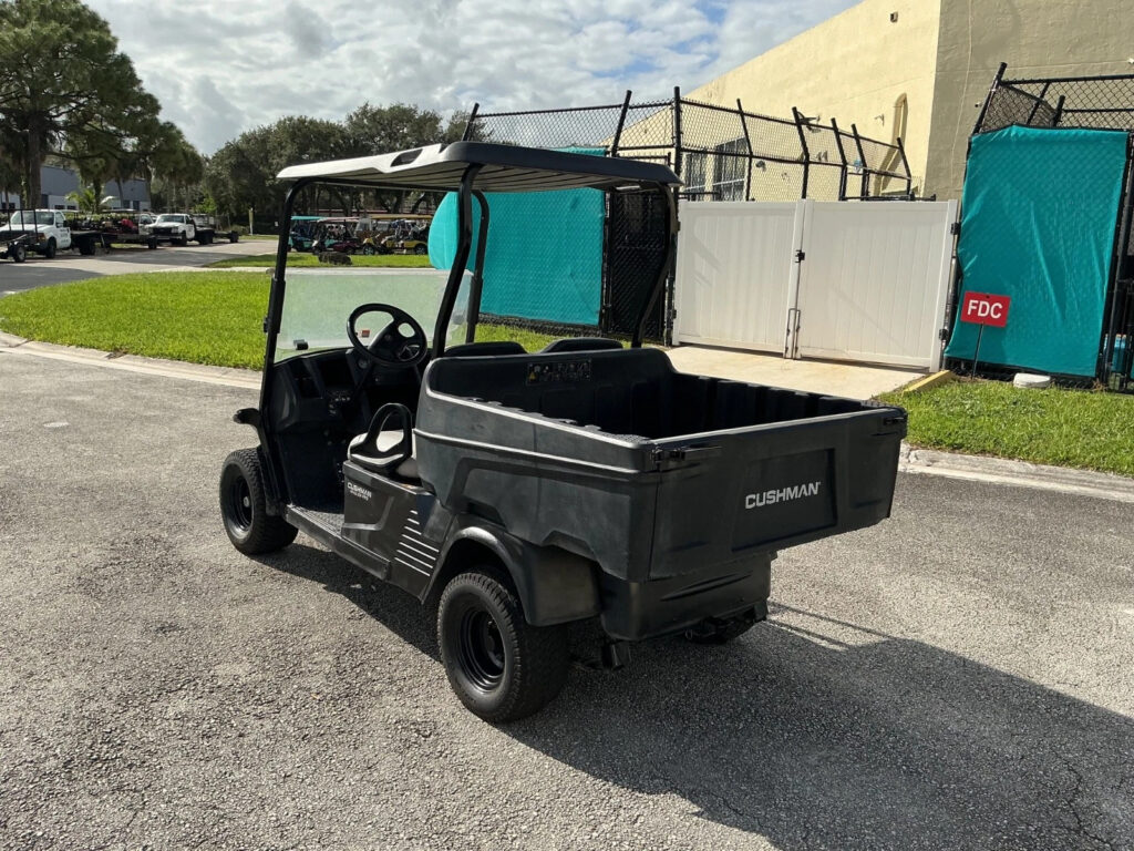 2021 blue ezgo Cushman Hauler 2 seat Utility 72v 72 volt Electric dump bed usb