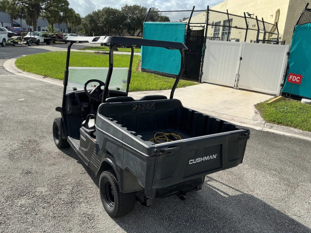 2021 blue ezgo Cushman Hauler 2 seat Utility 72v 72 volt Electric dump bed usb