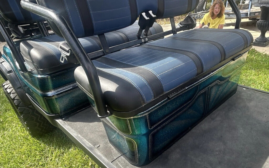 2021 icon i60 Limousine golf Cart, Custom Painted