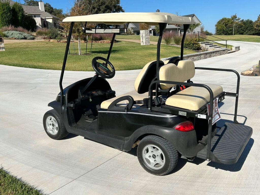 2011 Club Car Golf Cart – Precedent