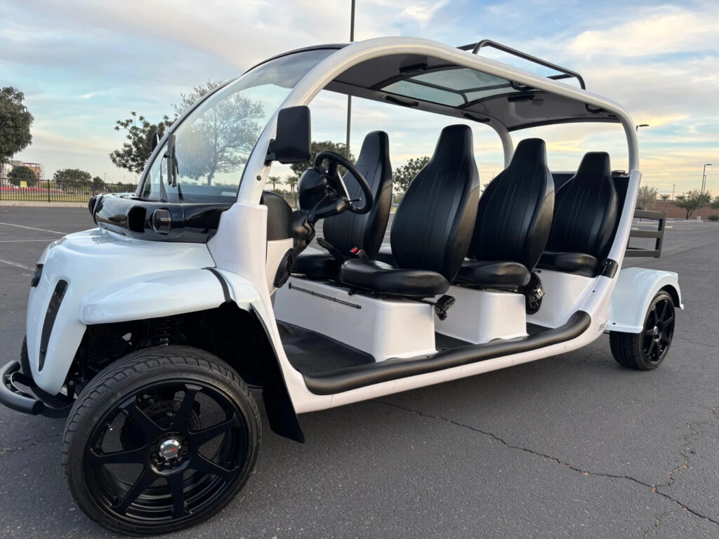 Beautiful 2015 GEM CAR 6 SEAT LIMO NEV GOLF CART 72v, White ON Black, 17″ RIMS