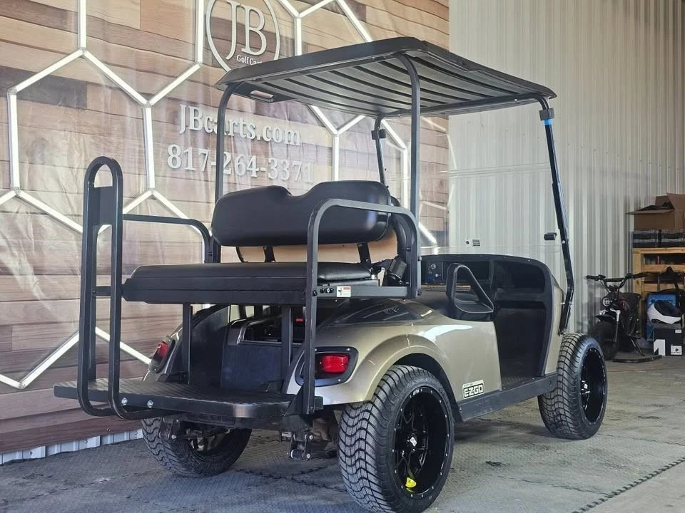 New Lithium, 2017 EZGO TXT , 4 Passenger Golf Cart